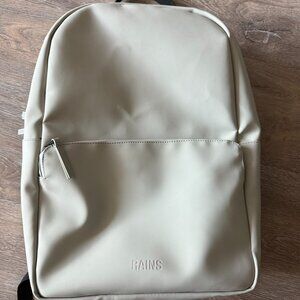 RAINS Backpack – Quartz, Minimalist & Functional